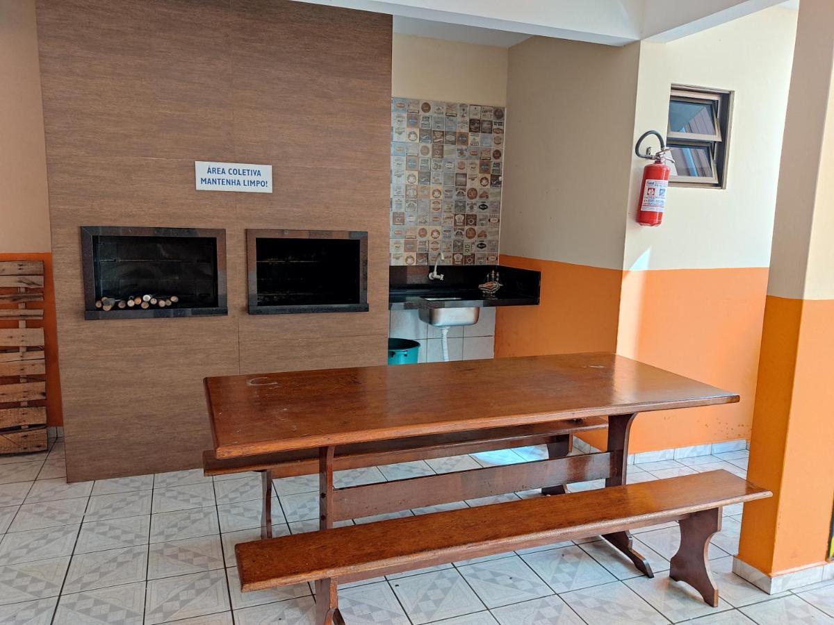 Апартаменты Residencial Medeiros Гуарда-ду-Эмбау Экстерьер фото
